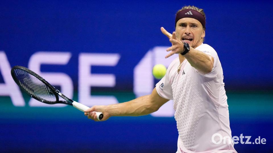 Alexander Zverev zog souverän ins Achtelfinale der US Open ein. Bild: Frank Franklin II/AP/dpa