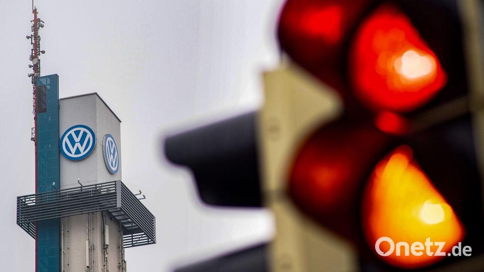 Bald grünes Licht in Osnabrück? Das VW-Werk soll zu einem Kompetenzzentrum für Sicherheits- und Verteidigungslösungen weiterentwickelt werden. (Archivbild) Bild: Hauke-Christian Dittrich/dpa