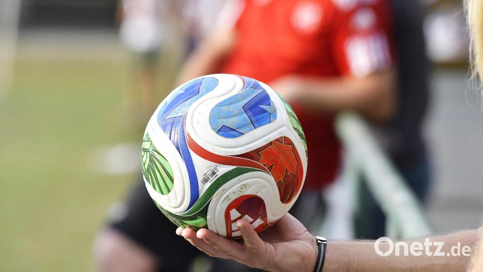 Der Fußball und all seine Emotionen: Nach dem Derby in der Kreisklasse Süd im Kreis Cham/Schwandorf stand der Sport nicht mehr im Mittelpunkt. Symbolbild: Hubert Ziegler