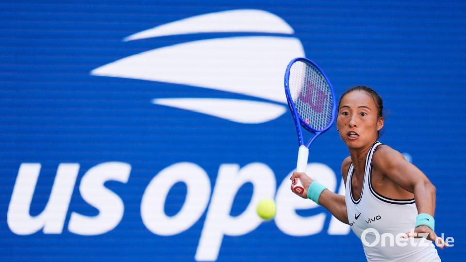 Qinwen Zheng schafft die zweite Aufholjagd in Serie. Bild: Seth Wenig/AP/dpa
