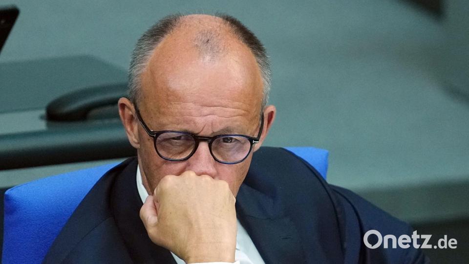 Der Kanzler solle wie ein Bundestrainer ausgewechselt werden, forderte die Linke. Bild: Kay Nietfeld/dpa
