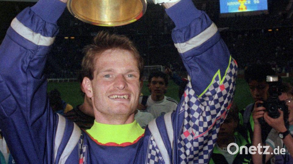 In Hannover gilt Jörg Sievers als 96-Pokalheld. (Archivbild) Bild: Andreas Altwein/dpa