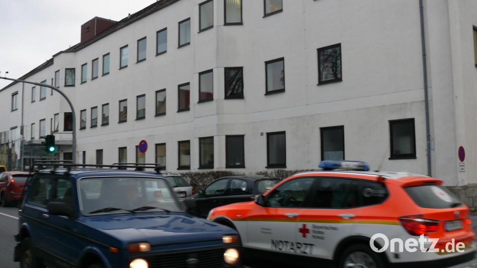 Geht es nach Dr. Wolfgang Ries sollte am Krankenhaus Waldsassen die akutmedizinische Versorgung gestärkt werden. Bild: kgg