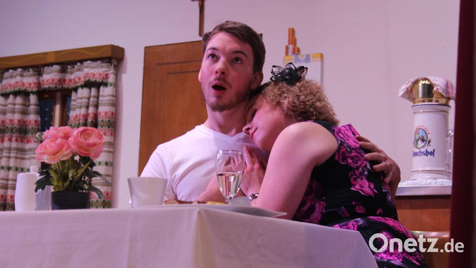 Theaterstück "Feine Damen" der Kolpingsfamilie Oberviechtach. Bild: frd