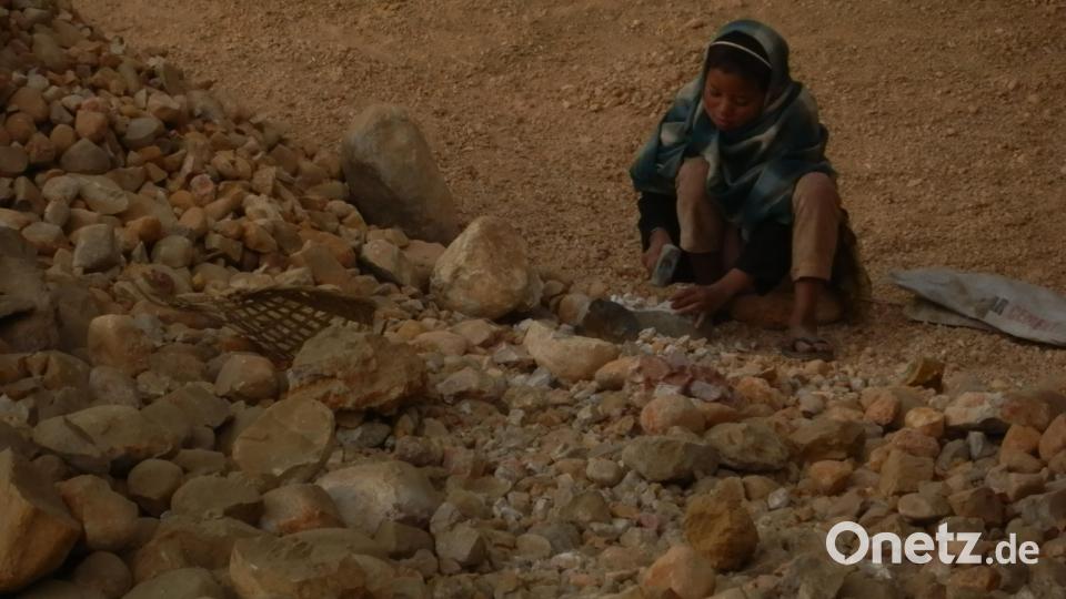 Selbst Kinderarbeit ist in Indien keine Seltenheit. Eine Chance auf ein besseres Leben bietet aber nur eine vernünftige Schulbildung. Bild: exb: Rinderer