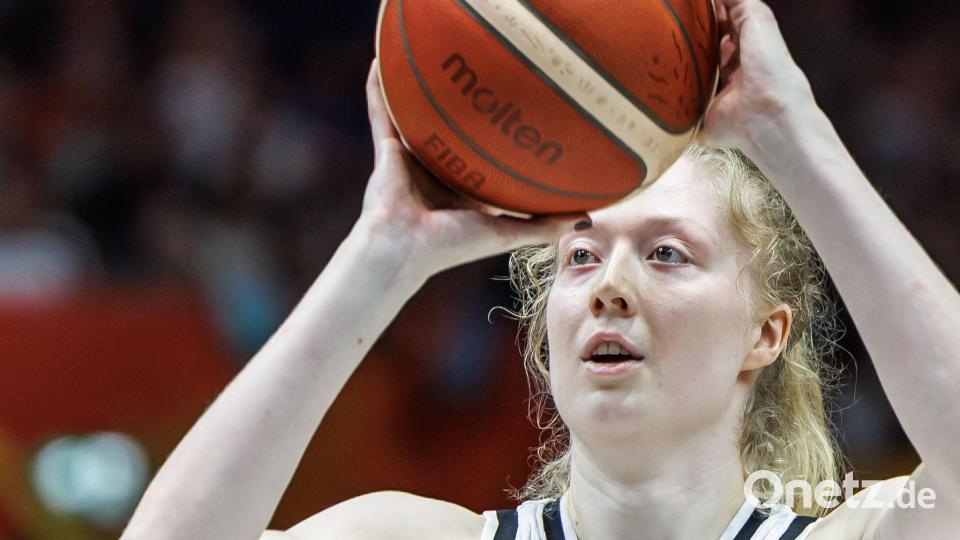 Frieda Bühner spielt bislang eine starke WM. Bild: Andreas Gora/dpa