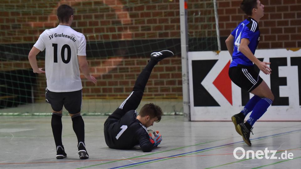 SV Grafenwöhr - SpVgg SV Weiden 2:1 Bild: A. Schwarzmeier