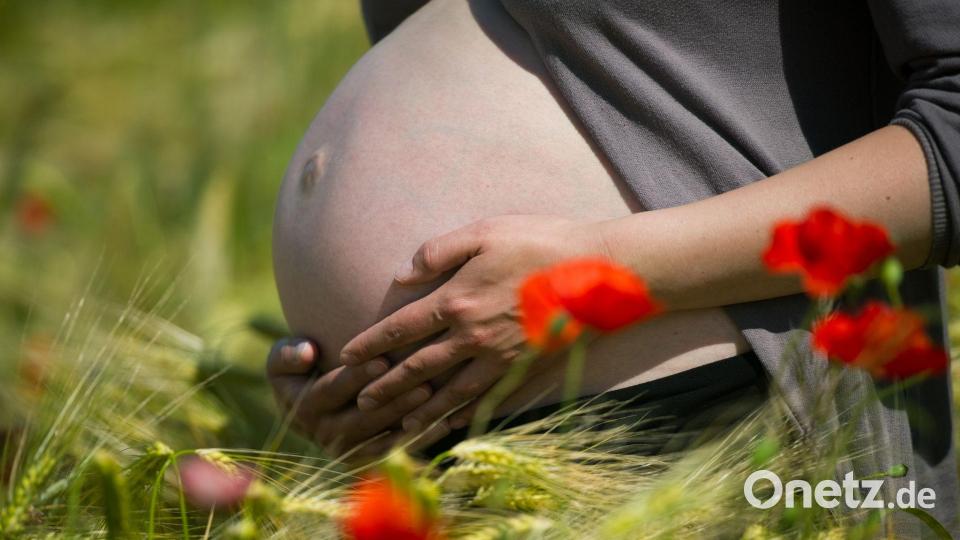 Insbesondere bei längerer Einnahme wird Frauen ärztlicher Rat empfohlen. Bild: Patrick Pleul/dpa