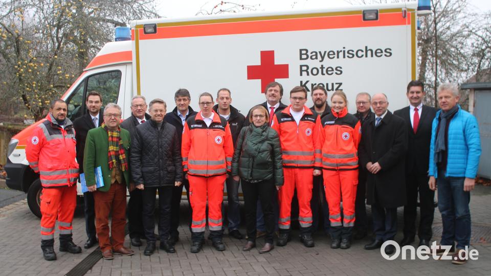 Das Team des BRK Eschenbach würde sich über eine Sanierung ihres Gebäudes freuen. Bild: sne