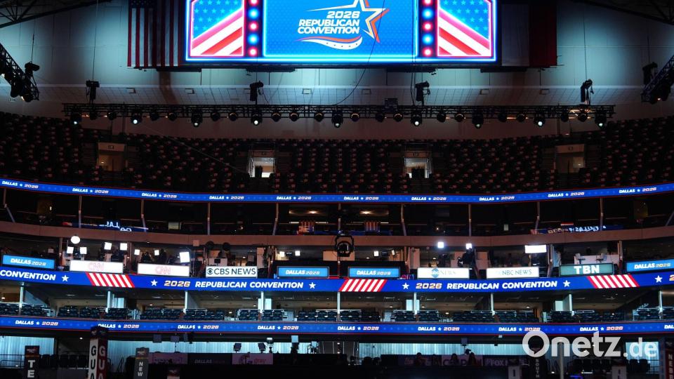 Die Republikaner halten ihren ersten Midterms-Parteitag in Dallas im US-Bundesstaat Texas ab. Bild: Julia Demaree Nikhinson/AP/dpa