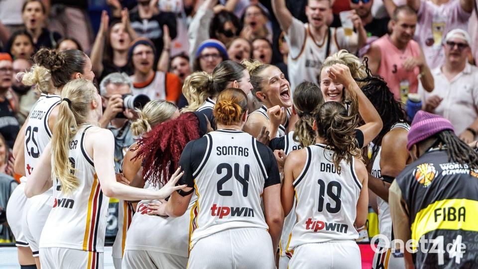 Die deutschen Basketballerinnen wollen auch gegen Belgien jubeln. Bild: Andreas Gora/dpa