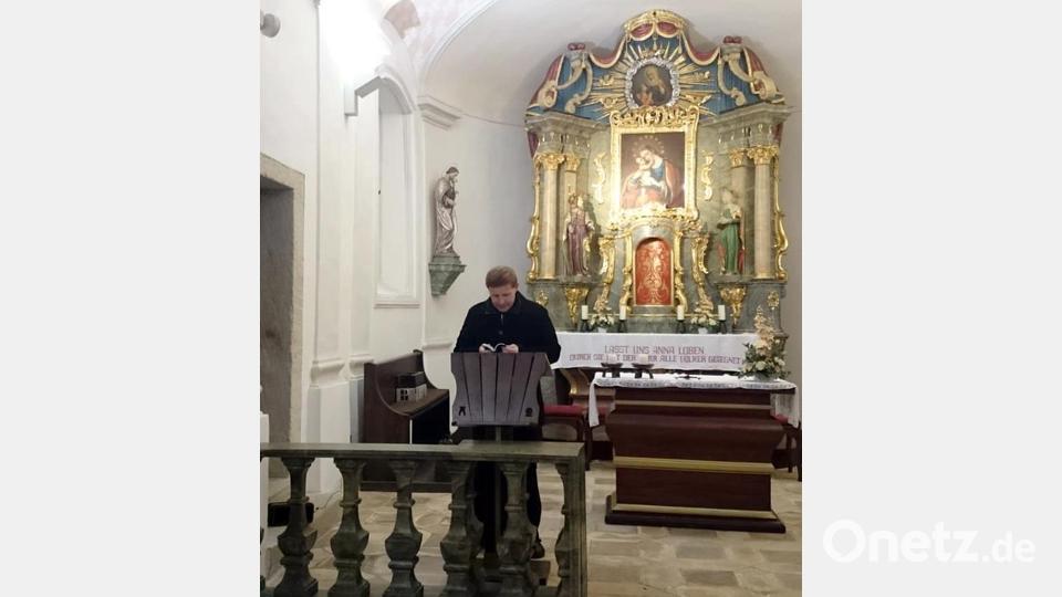 Militärpfarrer Pater Alexander Prosche bei der Weihnachtsandacht des DMV in der Annabergkirche. Bild: mor