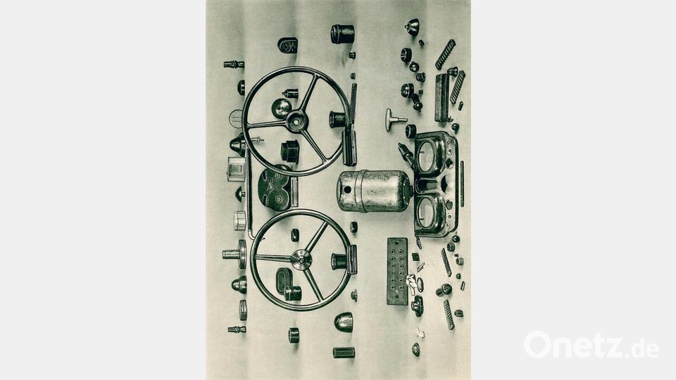 Lenkräder, Schalttafeln, Gehäuse aller Art: Vorkriegs-Produktpalette des Bakelit-Presswerks Zeitler in Elisenfels (Landkreis Wunsiedel). Bild: jrh