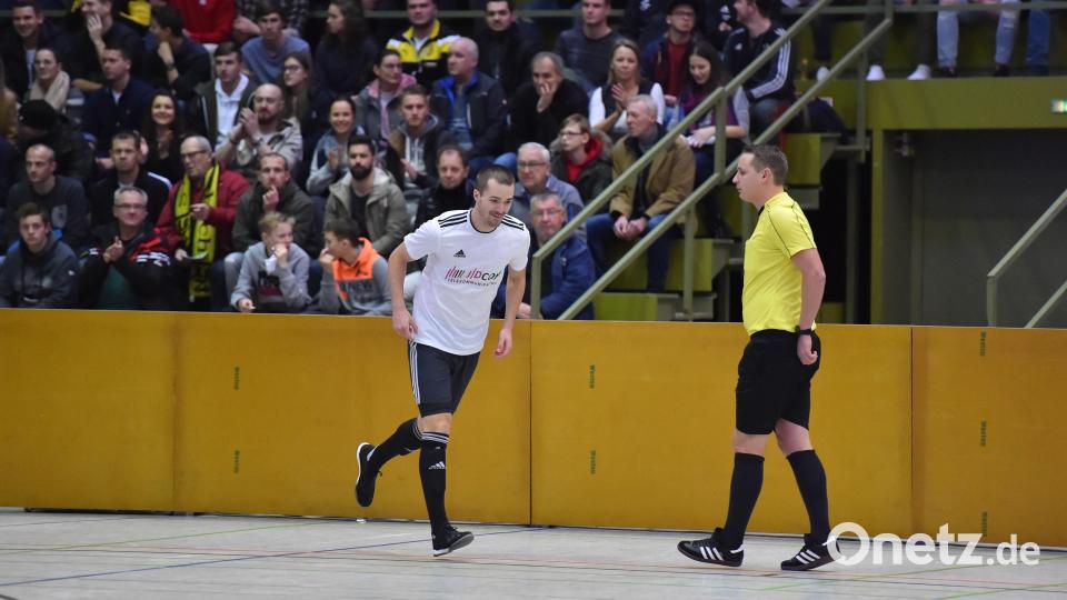 SV Grafenwöhr - SpVgg SV Weiden 2:1 Bild: A. Schwarzmeier