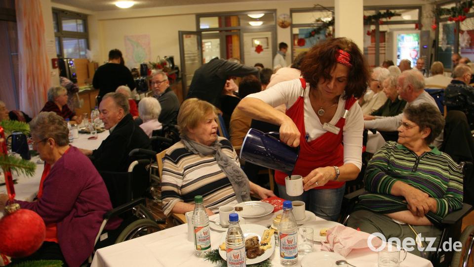 Die Adventsfeier im Senioren-Servicehaus findet großen Anklang. Bild: wro