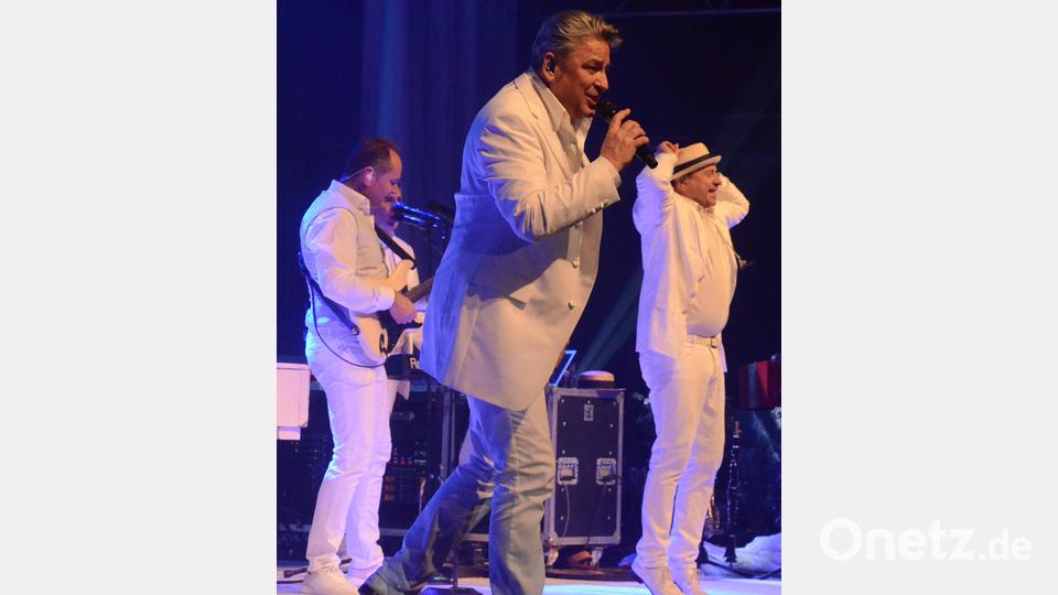 Didi Ganshofer (Mitte) ist der Sänger, Erwin Pfunder (rechts) der Spaßvogel der Band. Bild: Kunz