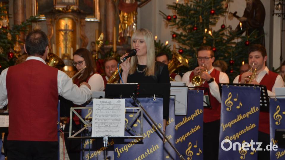 Weihnachtskonzert in der Pfarrkirche St. Erhard in Roggenstein Bild: dob
