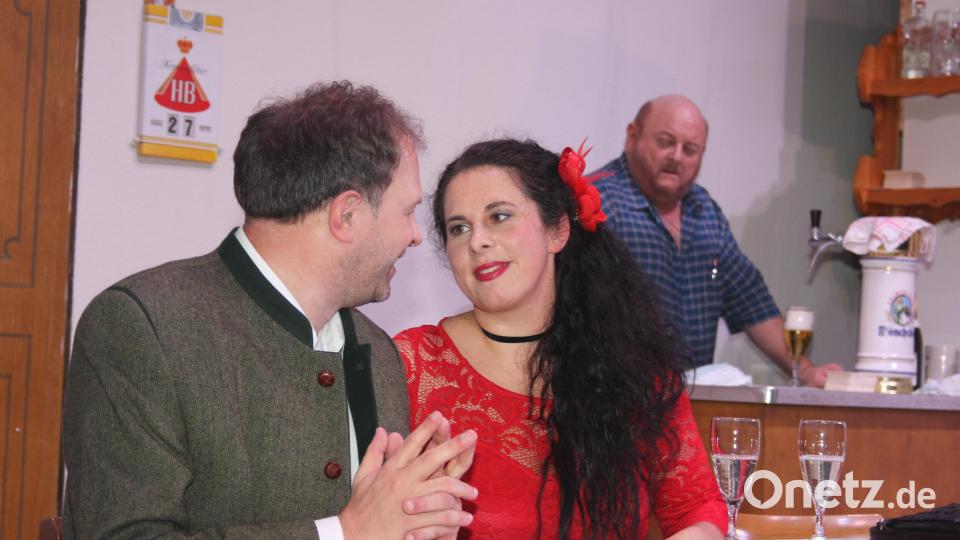 Theaterstück "Feine Damen" der Kolpingsfamilie Oberviechtach. Bild: frd