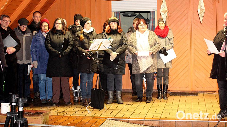 Vorsitzende Sabine Birner bei der Waldweihnacht. Bild: R. Kreuzer