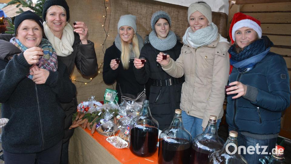 Gut gelaunt heißt es "Prosit". Bild: jr