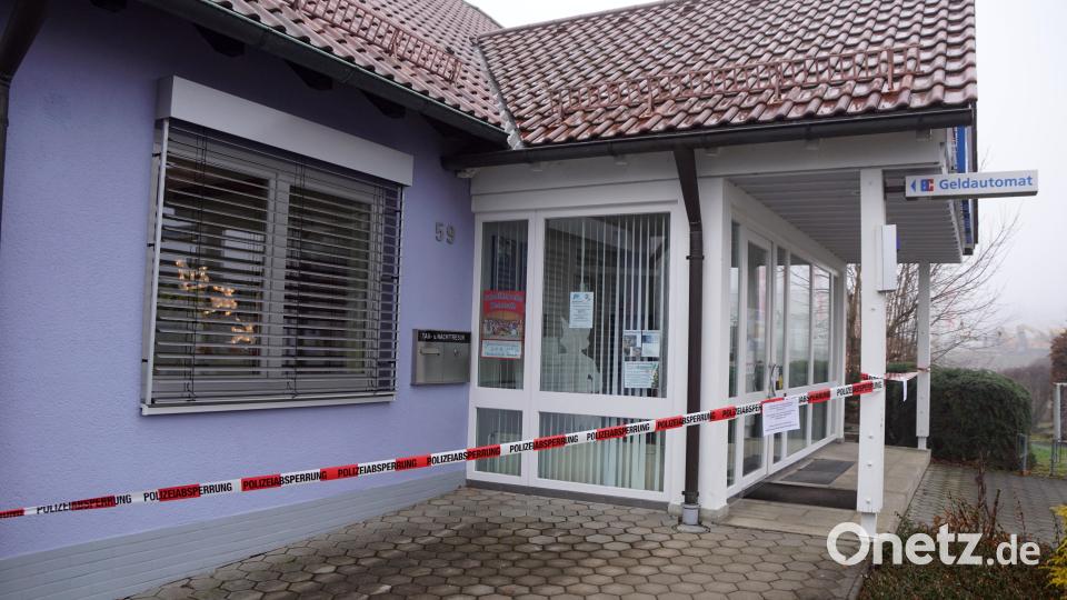 Der Tatort: Die Raiffeisenfiliale in Immenreuth. Bild: bkr