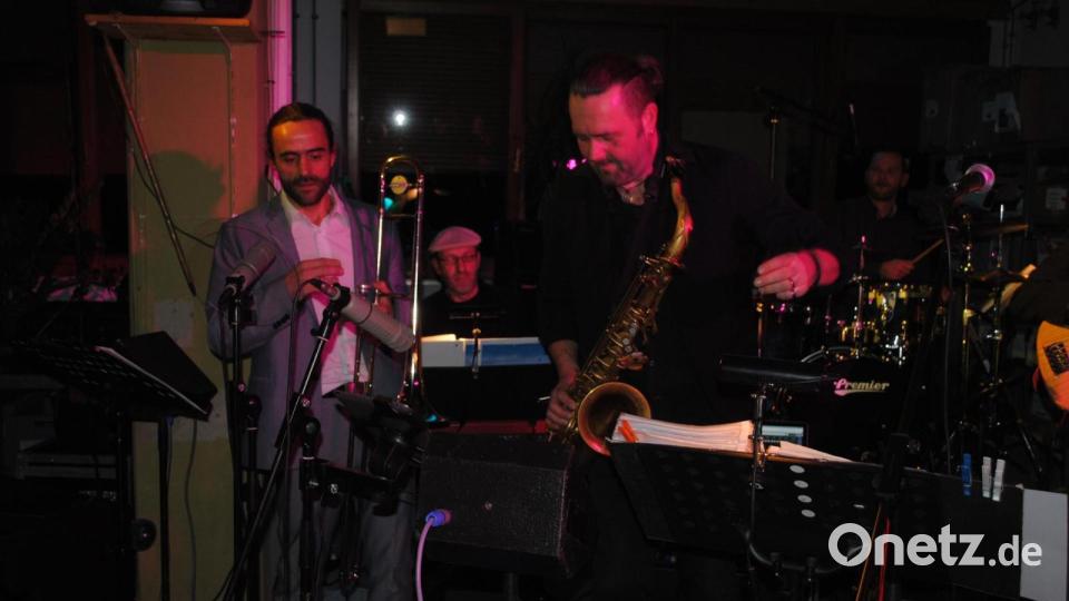 King Size Combo rockt den Weihnachtsfrieden Bild: gag