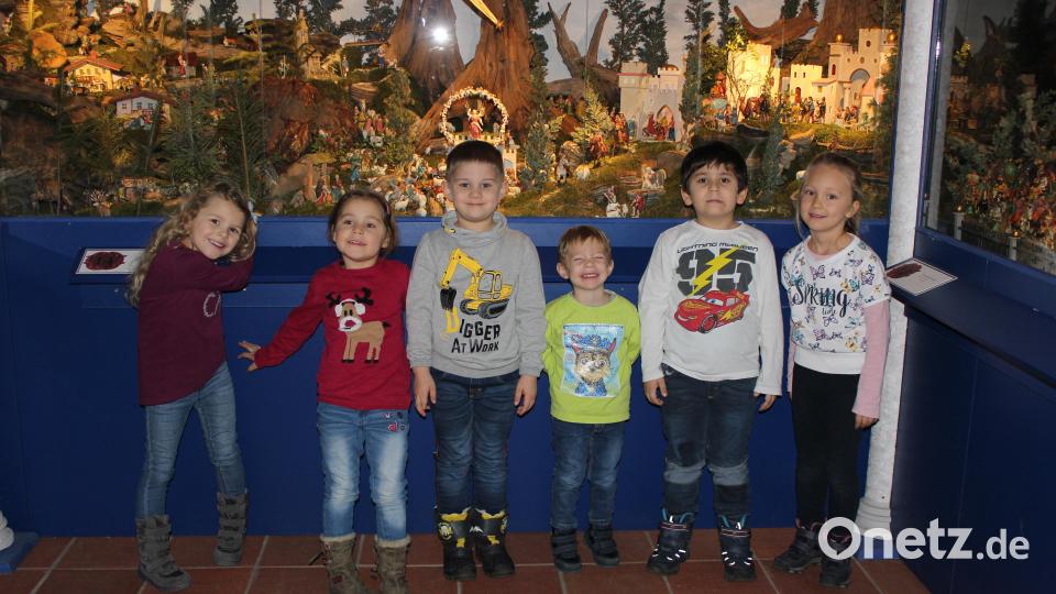 Kinder besuchen das Museumsquartier. Bild: exb