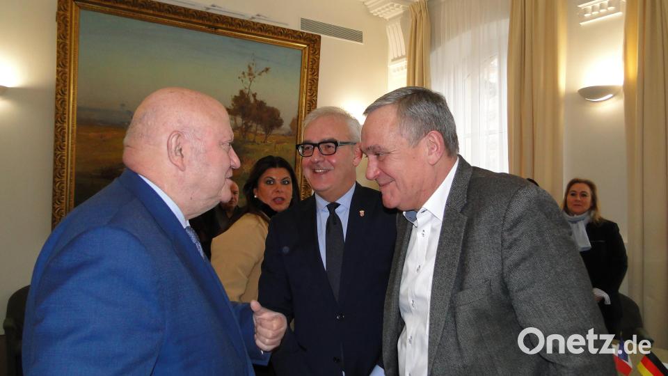 Impressionen vom Besuch der Weidener Delegation in Issy-les-Moulineaux Bild: esa
