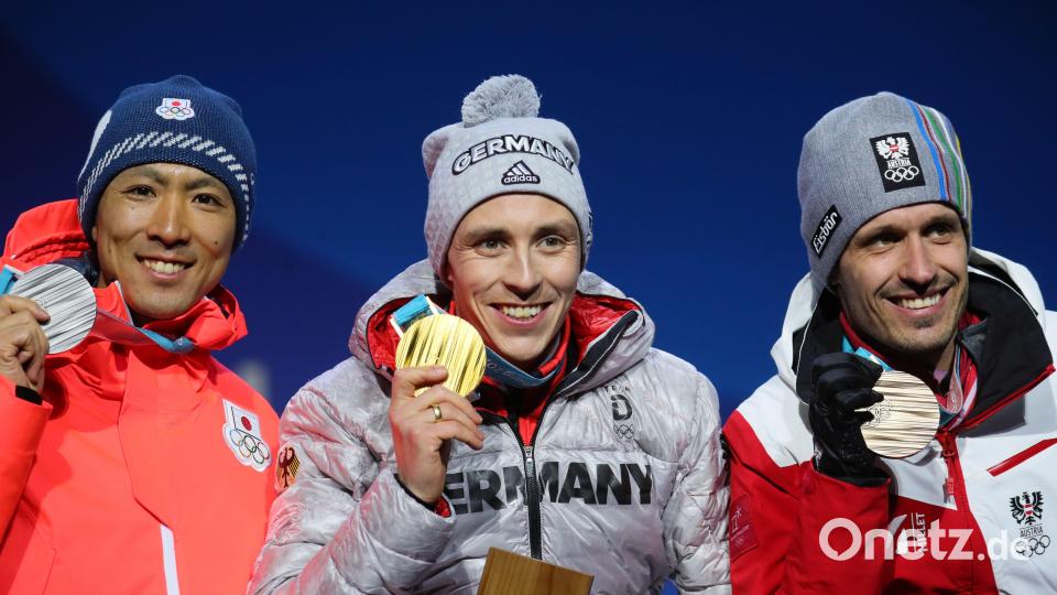 Top: Der Wahloberpfälzer Eric Frenzel darf bei der Eröffnung der Olympischen Spiele in Pyeongchang beim Einmarsch die deutsche Fahne tragen. Zudem holt er noch zweimal Gold und einmal Bronze in der nordischen Kombination. (Armin Eger) Bild: Michael Kappeler/dpa
