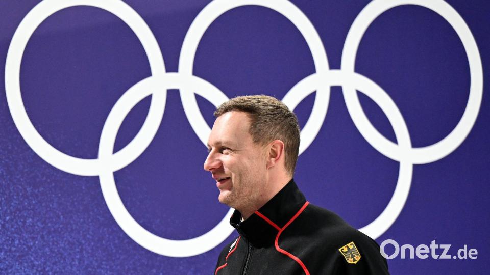 Rekordweltmeister Francesco Friedrich kann wieder auf seinen Bob-Anschieber Simon Wulff zurückgreifen. (Archivbild) Bild: Robert Michael/dpa