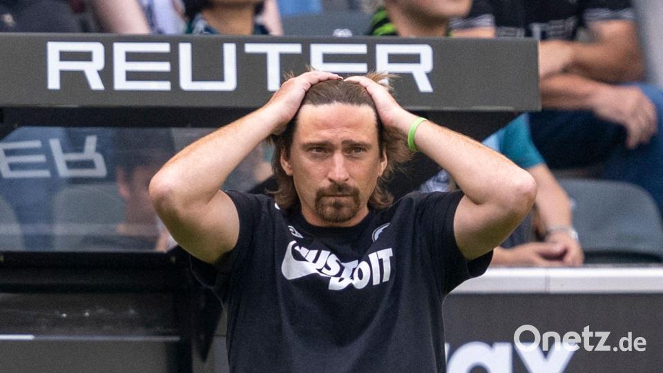 Droht das Duell mit den Bayern zu verpassen: Trainer Vincent Wagner von der SV Elversberg. (Archivbild) Bild: David Inderlied/dpa
