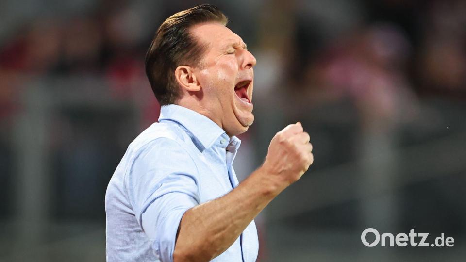 Wieder nichts: Der Druck auf 96-Trainer Christian Titz nimmt massiv zu. Bild: Daniel Karmann/dpa
