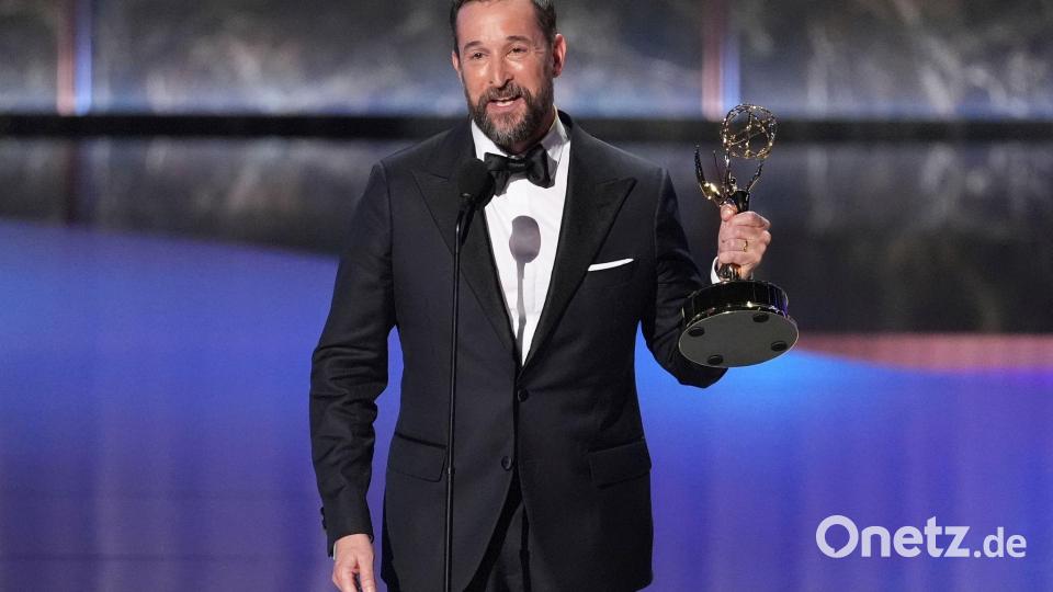 Noah Wyle ist nominiert für einen Emmy für seine Leistung in der Krankenhausserie „The Pitt“. Bild: Chris Pizzello/Invision/dpa
