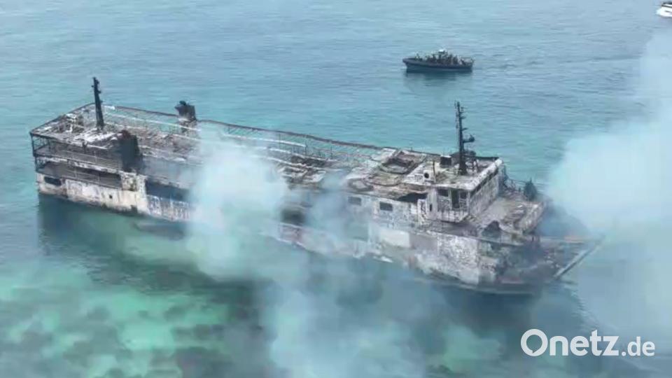 An Bord waren etwa 130 Menschen, als es zu der Brandkatastrophe kam. (Archivbild) Bild: Philippine Coast Guard/dpa