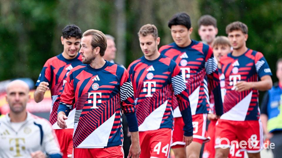 Auf die Bayern-Profis warteten in Elversberg außergewöhnliche Rahmenbedingungen. Bild: Uwe Anspach/dpa