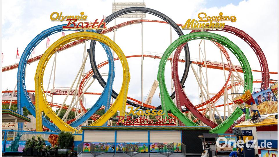 Die Achterbahn „Olympia-Looping“ prägt seit Jahrzehnten das Bild der Wiesn. (Archivbild) Bild: Lennart Preiss/dpa