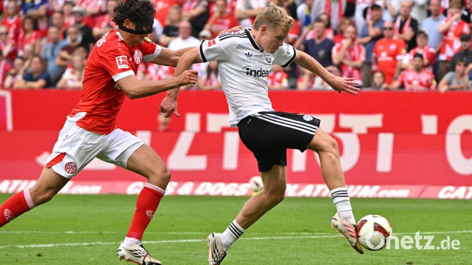Jonathan Burkardt (r) hofft auf einen Anruf von Bundestrainer Jürgen Klopp. Bild: Torsten Silz/dpa