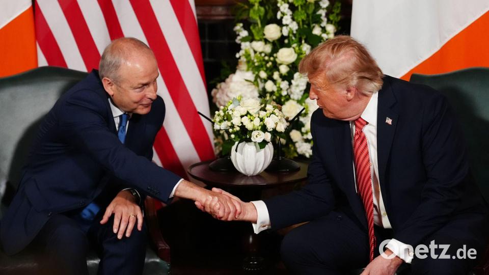 Trump äußerte sich während eines Treffens mit Micheál Martin zur Frage nach einer Wiedervereinigung. Bild: Julia Demaree Nikhinson/AP/dpa
