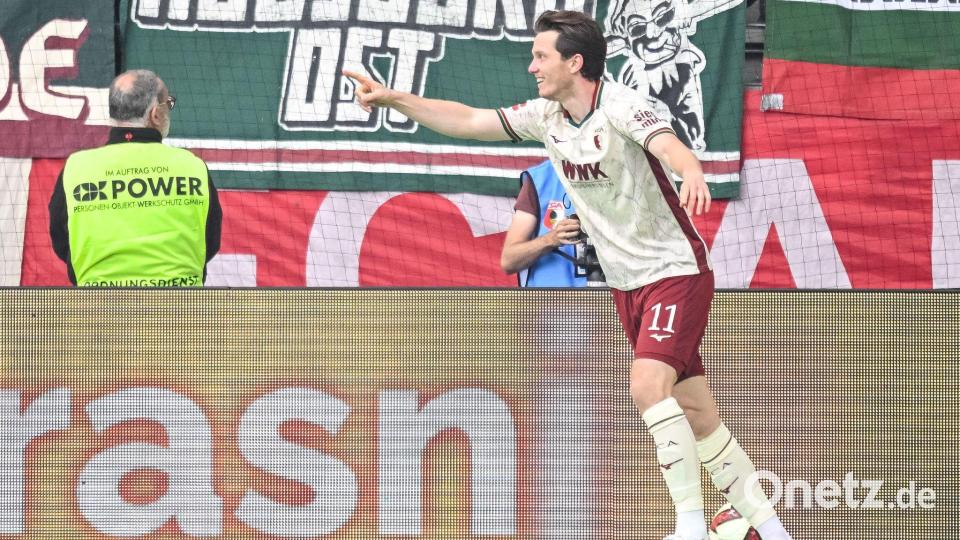 Augsburg-Doppelpacker gegen Favorit Leverkusen: Michael Gregoritsch. Bild: Harry Langer/dpa