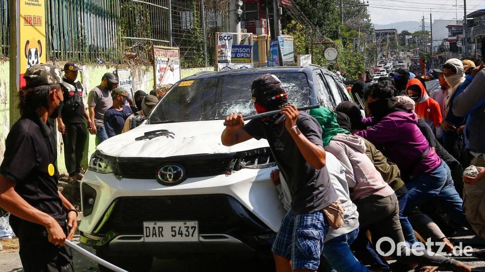 Angriff auf Fahrzeug vor Wahllokal in Bangsamoro Bild: Uncredited/AP/dpa