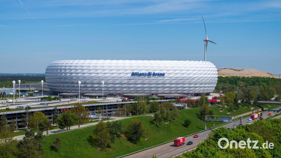 Die Allianz Arena von außen. (Archivbild) Bild: Peter Kneffel/dpa