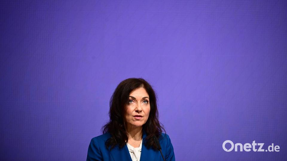Die Wirtschaftsministerin bringt Direktzahlungen für Geringverdiener ins Spiel. Bild: Sebastian Gollnow/dpa