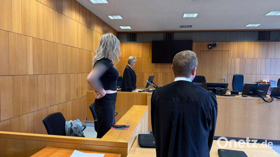 Die Angeklagte sitzt im Münchner Männergefängnis in U-Haft. Bild: Britta Schultejans/dpa