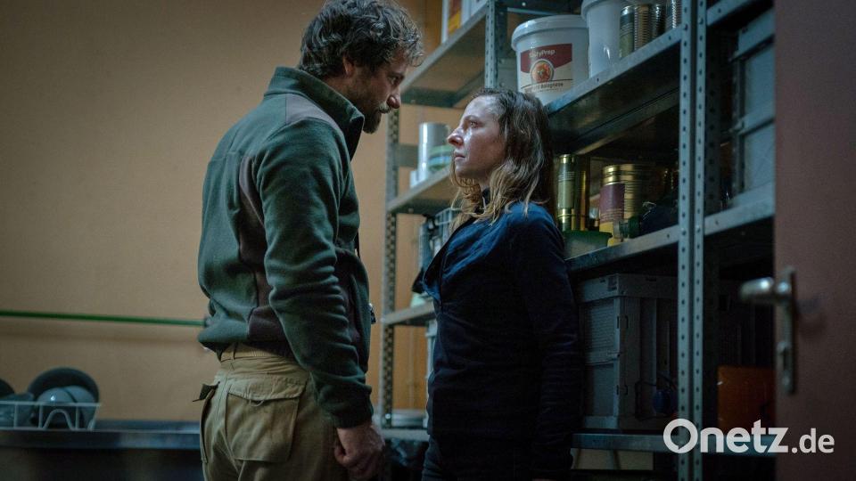 Das Opfer war der Bruder von Elara Schmidtke (Katharina Schüttler), die bei einem geheimen Prepper-Workshop in einem Bunker mitmacht. Bild: ---/WDR/dpa