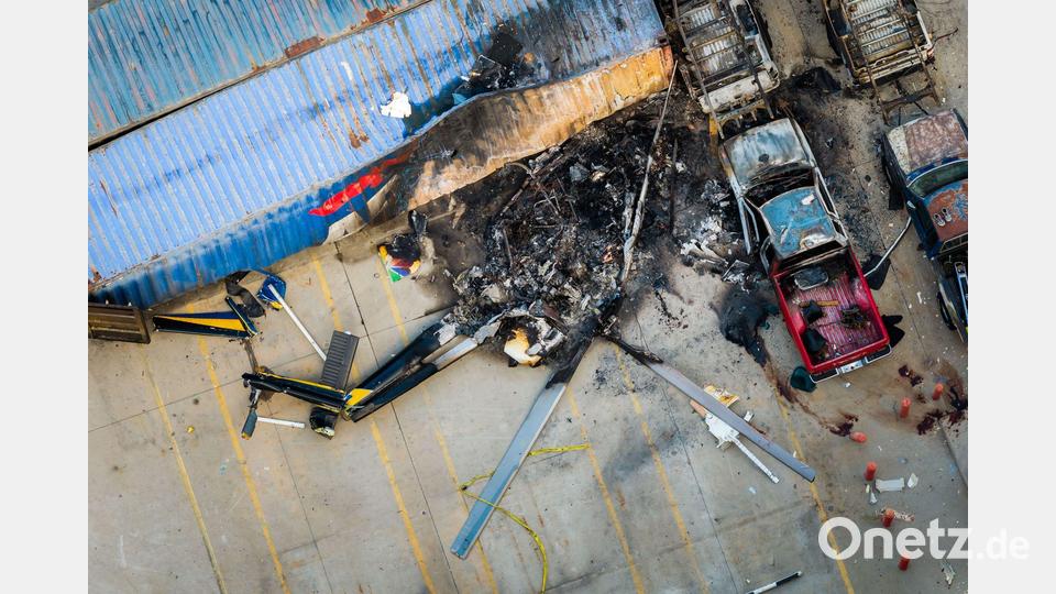 Hubschrauberabsturz in LA: Blick auf die Absturzstelle Bild: Ethan Swope/FR171736 AP/AP/dpa