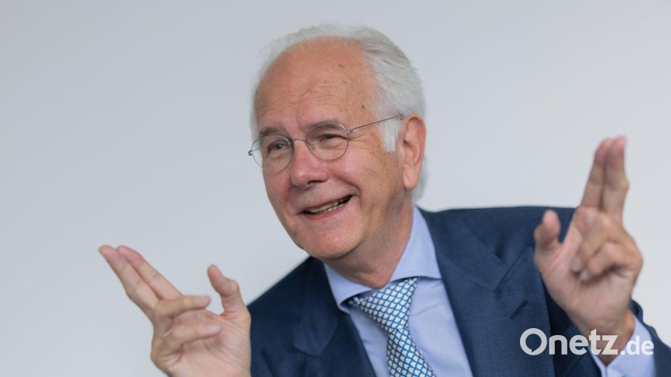 Harald Schmidt bezweifelt, dass NRW-Ministerpräsident Hendrik Wüst ein guter Kanzler wäre. Bild: Rolf Vennenbernd/dpa