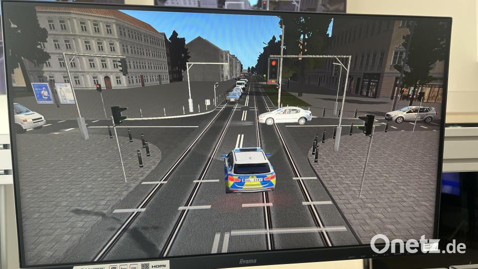 Auf jeder Strecke (Innenstadt, Autobahn, Landstraße) werden die Polizeischüler mit verschiedenen Problemfällen konfrontiert. Bild: hop