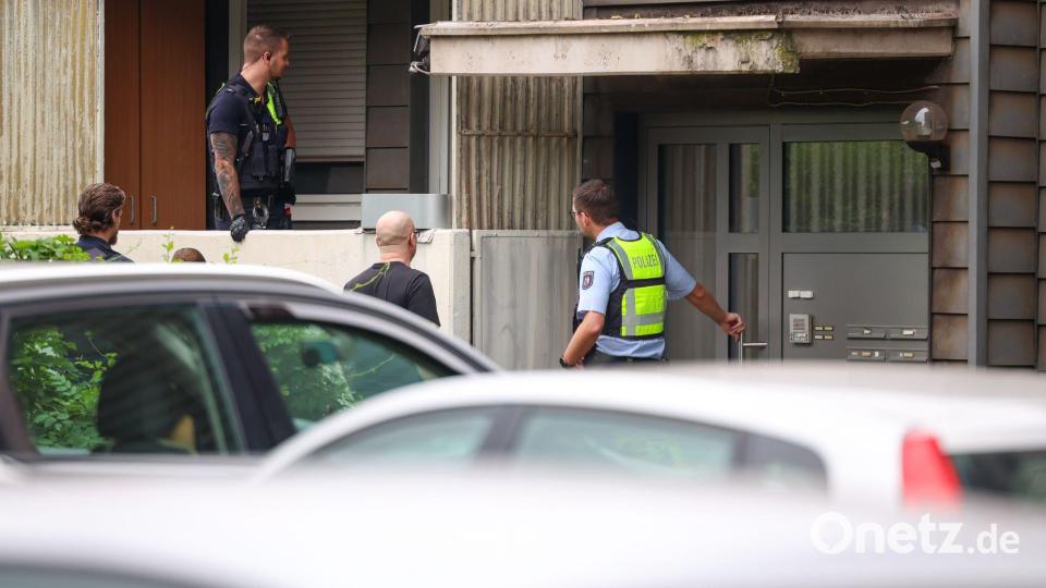 Wie im Juli in Duisburg wurden Polizei und weitere Behörden schon mehrfach gegen Sozialmissbrauch in sogenannten Schrottimmobilien tätig. (Archivfoto) Bild: ---/dpa