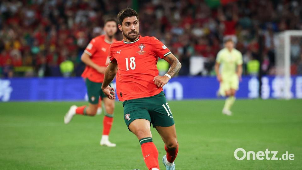 Rúben Neves war ein enger Freund von Diogo Jota. (Archivfoto) Bild: Christian Charisius/dpa