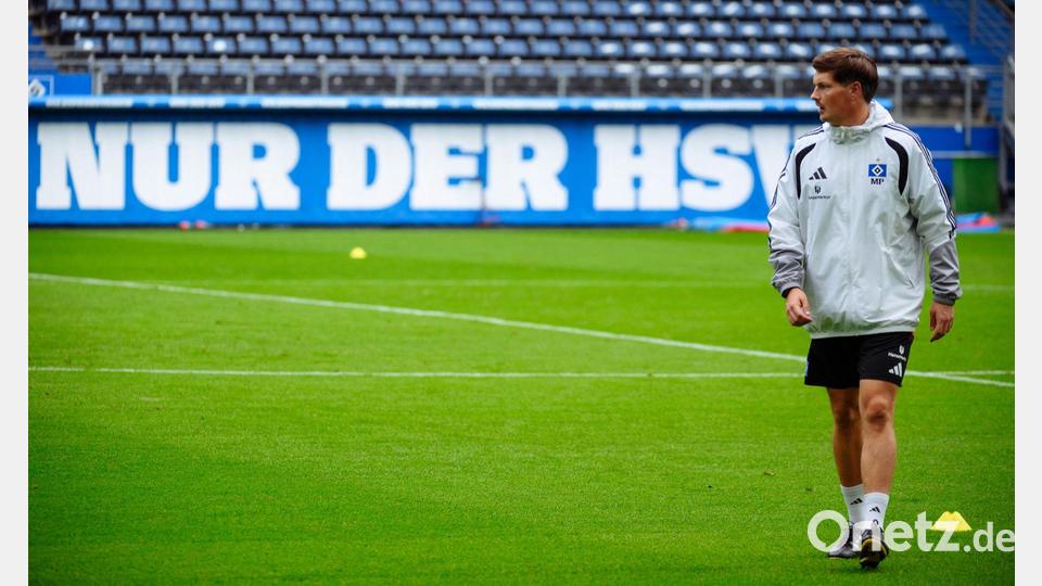 Hat weiter das Sagen beim HSV: Trainer Merlin Polzin. Bild: Gregor Fischer/dpa